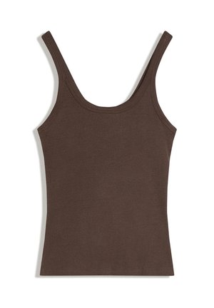 Débardeur femme en maille côtelée marron avec larges bretelles et encolure dégagée, posé à plat sur fond blanc.