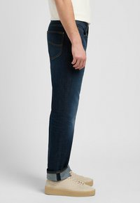 Lee WEST - Jean boyfriend - strong hand