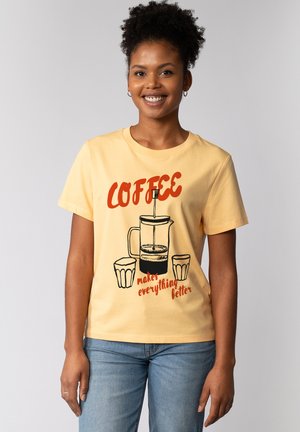 COFFEE MAKES EVERYTHING BETTER - T-shirt imprimé - nispero