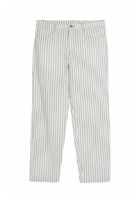 Fehér csíkos nadrág vékony sötét függőleges csíkokkal. Pamutból készült, normál derékkal és öt zsebbel rendelkezik.