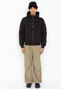 Schott HOODED PUFFER WITH WELDED SEAMS - Übergangsjacke - noir