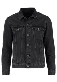 Veste en jean noire avec des boutons métalliques, deux poches poitrine à rabat avec boutons et poches latérales, présentée sur fond blanc.