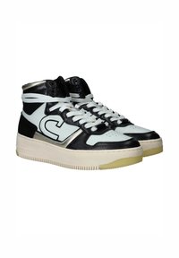 Hoge sneakers in zwart, wit en metallic goud. Getextureerd leren bovenwerk, opvallend logodetail, witte veters en een rubberen zool.