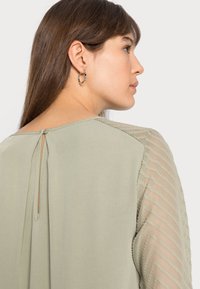 Object OBJZOE - Blusa - seagrass