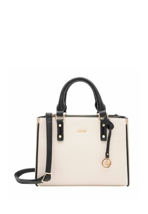 Borsa nera e crema con doppie maniglie, tracolla staccabile, hardware dorato, chiusura a zip e dettaglio del logo sul davanti.