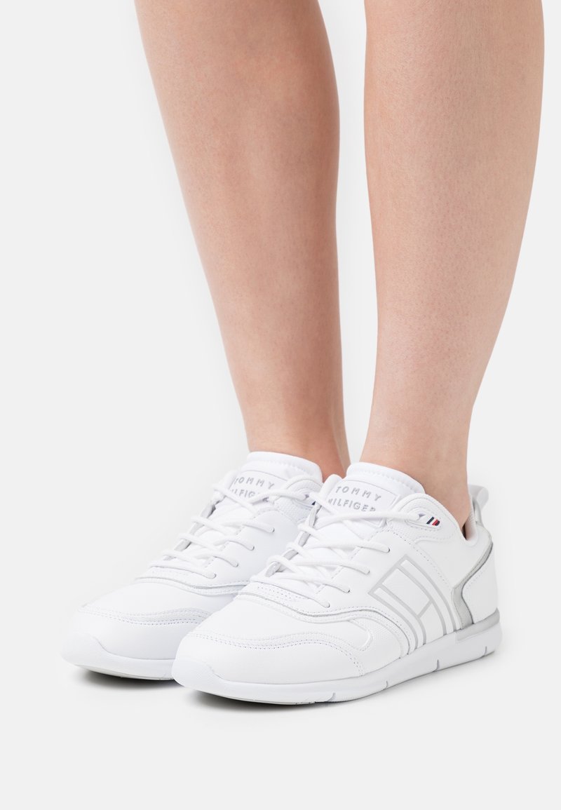 Tommy Hilfiger Baskets basses - white