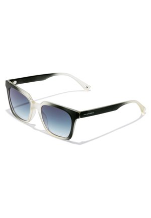 LUST - Saulesbrilles - black