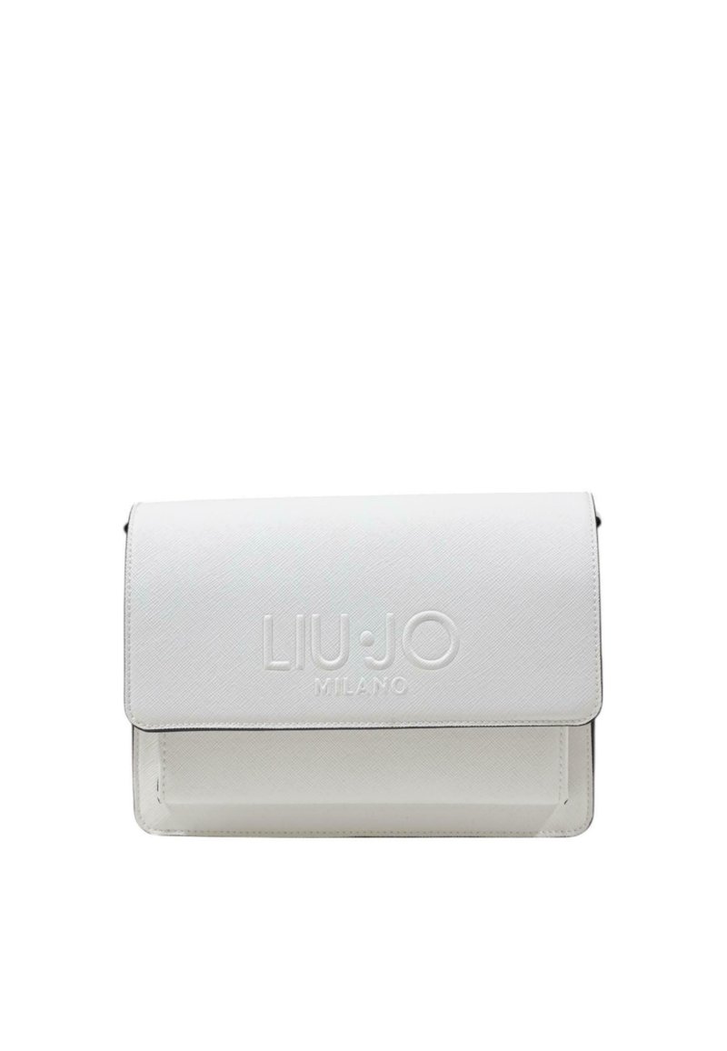 Borsa a tracolla bianca in ecopelle con chiusura a pattina, logo goffrato "LIU JO MILANO", forma rettangolare e superficie testurizzata.
