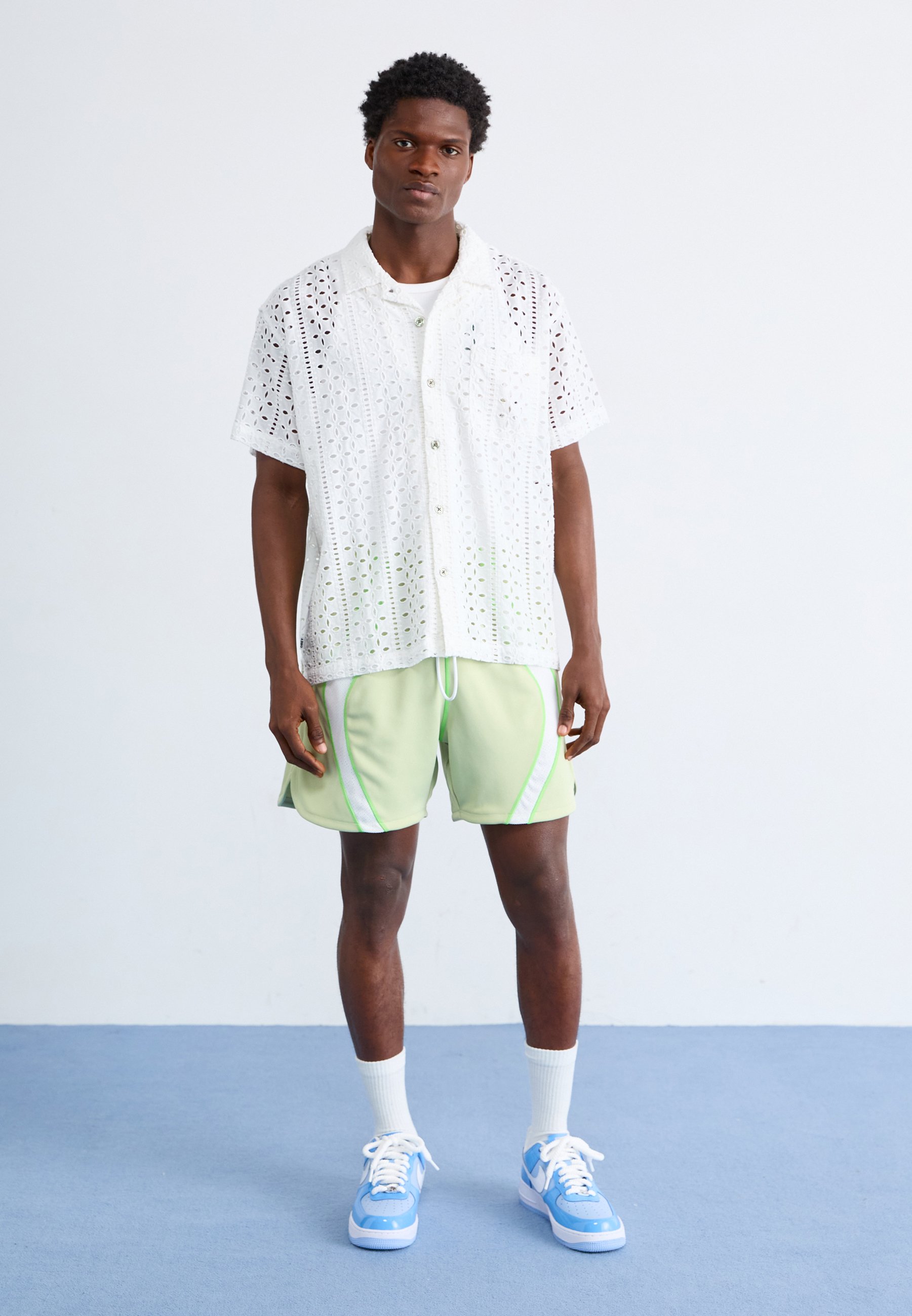 nike air force 1 07 lv8 shirt