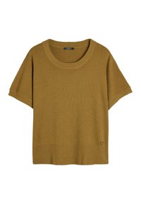 Sweter z krótkim rękawem i okrągłym dekoltem w kolorze musztardowym. Miękki materiał dzianinowy z ribbowanym wykończeniem. Mały detal z logo w dolnym rogu.