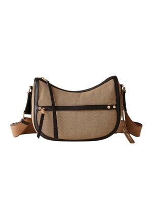 Borsa a tracolla in tessuto beige con rifiniture nere, tasca frontale con cerniera e tracolla larga regolabile con dettagli in metallo color oro.