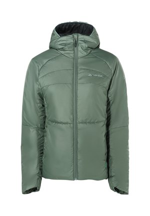 Grüne isolierte Jacke mit Reißverschluss vorne, Kapuze und gepolstertem Design. Verfügt über einen kontrastierenden schwarzen Innenfutter und ein dezentes Logo-Detail auf der Brust.