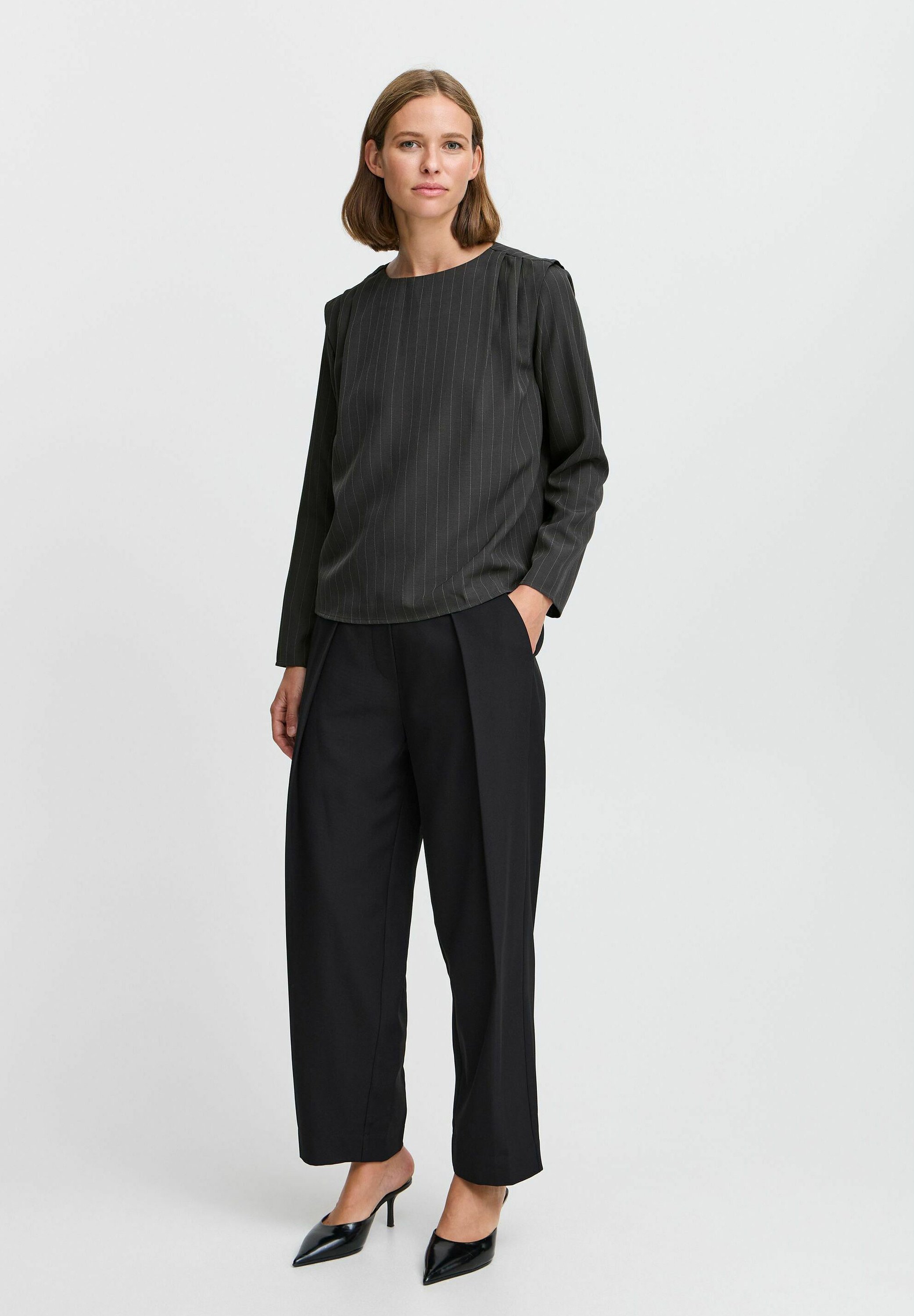 b.young BYMMMIDDE - Blouse - dark grey mel pinstripe mix