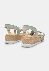 Bata Sandales à plateforme - verde