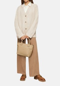 s.Oliver Strickjacke - beige