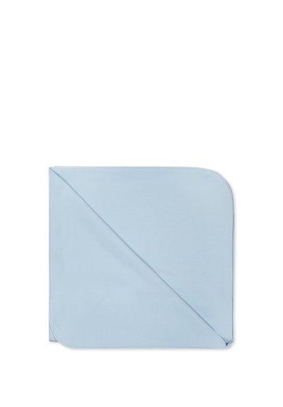 Coperta quadrata azzurro chiaro realizzata in tessuto morbido, con angoli arrotondati e una superficie liscia priva di motivi o dettagli visibili.