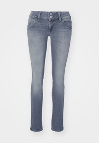 Unselected, maleya wash