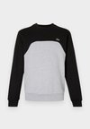 - Bluza