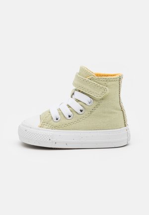 CHUCK TAYLOR ALL STAR HAPPY PLANET UNISEX - Sneaker high - olive aura/cyber mango/white