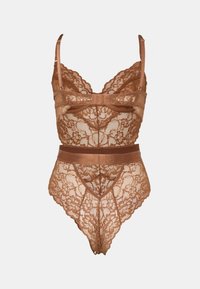 Spennende blondesett i en varm brunfarge med intrikate blomsterdesign, justerbare stropper og satengliv.