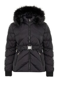 Schwarze Pufferjacke mit Kapuze aus Kunstpelz, taillierter Schnitt, diagonales Steppdesign und mit Reißverschlüssen ausgestattete Taschen. Gerippte Bündchen mit Logostickerei.