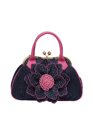 Denim handtas met roze accenten, voorzien van een groot bloemenpatroon, textuurtjes voor de bladeren en een gouden sluiting met decoratieve hardware.