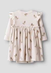Abito per neonata color crema con maniche lunghe, spalle arricciate, vita arricciata e piccole stampe di anatra marrone su tutta la superficie.