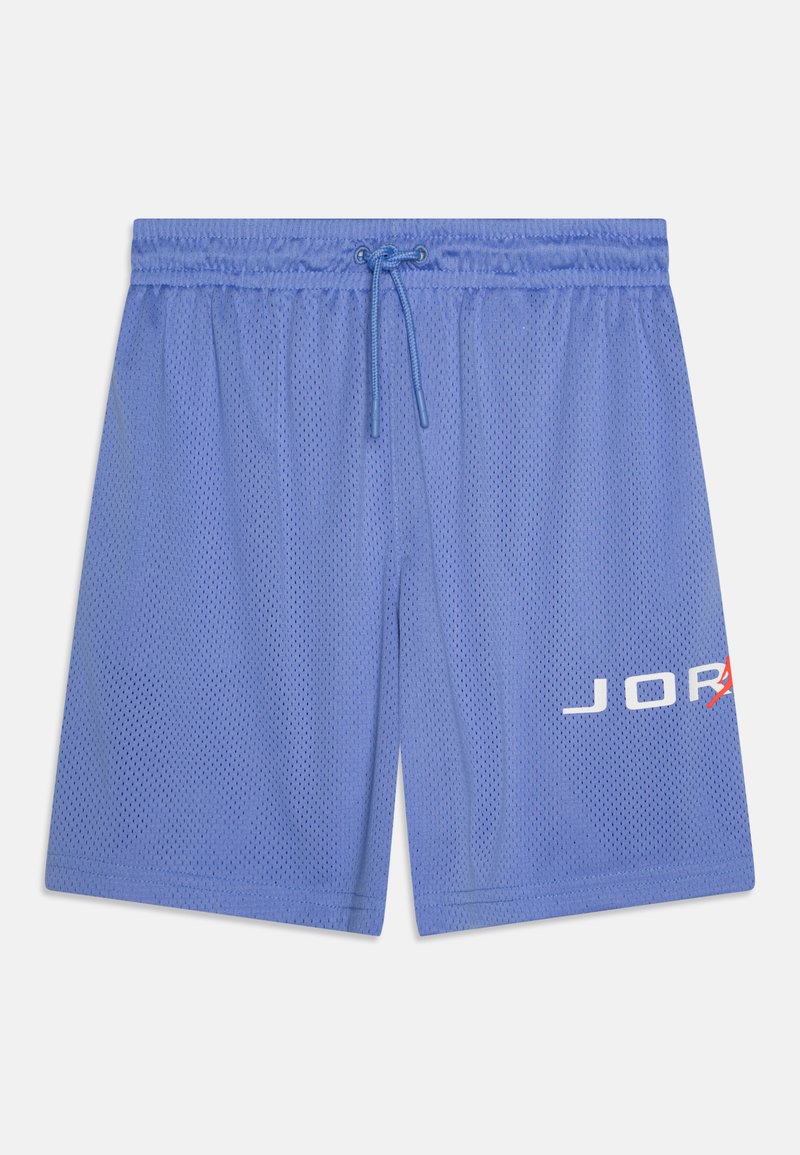 Mrežne atletske kratke hlače svijetloplave boje s elastičnim pojasom, vezicom i bijelim "JORDAN" logom na lijevoj nozi.