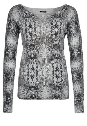 Sweter