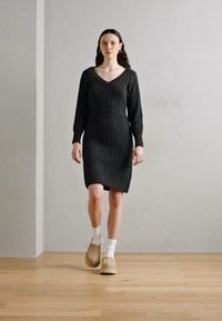 Thumbnail Image 2
