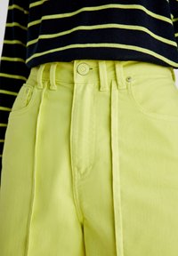 Scalpers FRONT - Straight leg -farkut - lime