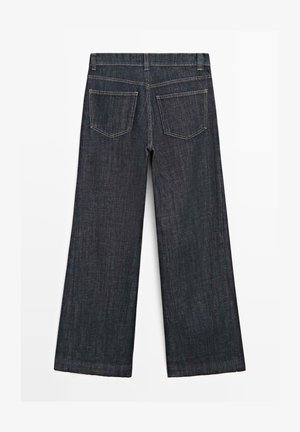 Donkere denim jeans met wijde pijpen, voorzien van een hoge taille, standaard zakken, subtiele stiksels en een nette afwerking aan de zoom.