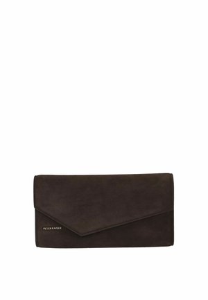 Bolso de mano tipo clutch Peter Kaiser de color marrón oscuro, con acabado de ante y solapa estilo sobre.