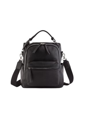 Schwarzer Leder-Rucksack mit strukturiertem Design, oberem Griff, verstellbarem Schulterriemen und vorderer Reißverschlusstasche. Texturierte Oberfläche mit silbernen Beschlägen.