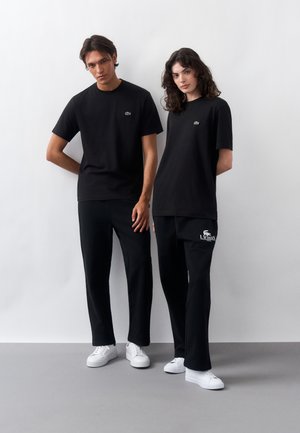 Lacoste, UNISEX T-SHIRT - Μπλουζάκι με στάμπα - black