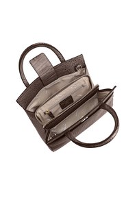 Bruine handtas met krokodillenstructuur en dubbele handvatten, voorzien van een ritsvak aan de binnenkant en een beige voering. Compacte vorm met een gestructureerd ontwerp.