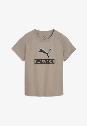 Beżowy t-shirt z krótkim rękawem i okrągłym dekoltem, z czarnym logo Puma i napisem na środku z przodu.