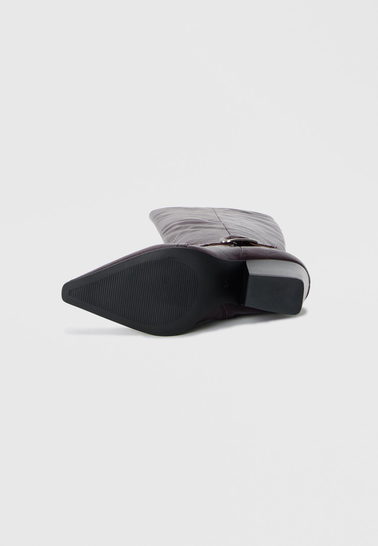 SADDLE