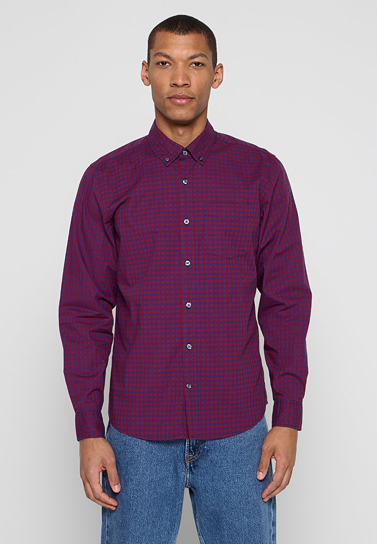 Camisa