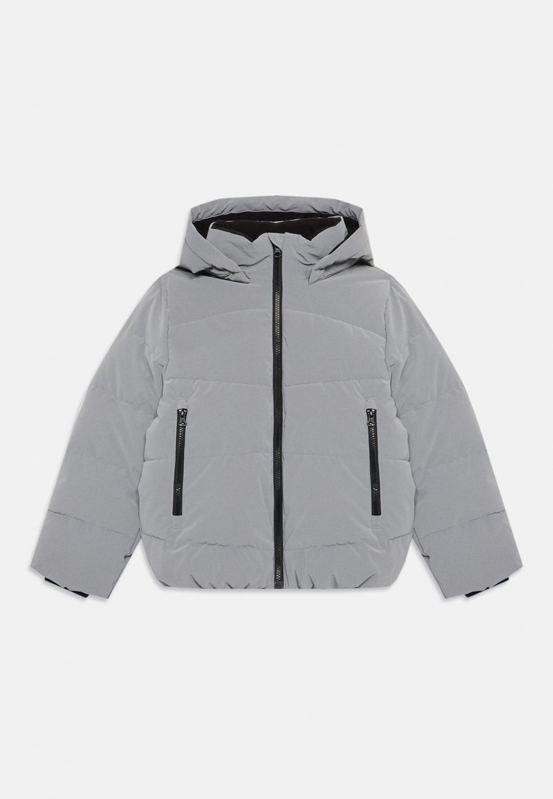 Světle šedá prošívaná bunda s kapucí, s černými zipy a akcenty, obdélníkového střihu a elastickými manžetami, vyrobená z hladkého, lehkého materiálu.