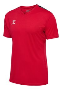Rotes Sportshirt mit kurzen Ärmeln und V-Ausschnitt, schwarze Chevron-Streifen auf den Schultern und weißes hummel-Logo auf der linken Brust.