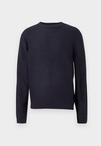 Pull en maille bleu marine à col rond, avec des manches longues et des poignets et un ourlet côtelés, présenté sur un fond blanc uni.