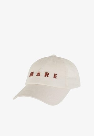 Beige Baumwoll-Baseballmütze mit dem gestickten Schriftzug "MÀRE" in braunen Buchstaben. Gebogener Schirm und verstellbarer Riemen auf der Rückseite.