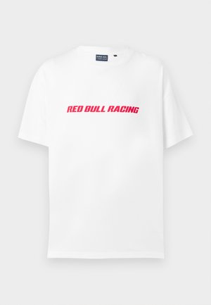 T-shirt branca de mangas curtas com um gráfico em vermelho bold "RED BULL RACING" na frente. Feita de material de algodão macio.