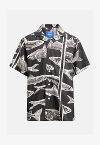 Seleccionado, pirate black