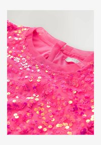 Non selezionato, bright pink