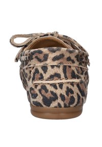 Leopardprint suède loafers met een ronde neus, gevlochten detail aan de achterkant en een rubberen zool. Kenmerkt zich door stiksels.