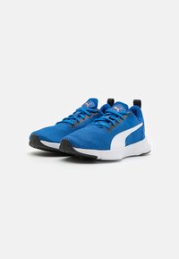 Puma FLYER RUNNER JR UNISEX - Scarpe da corsa su strada - glaze/white/black