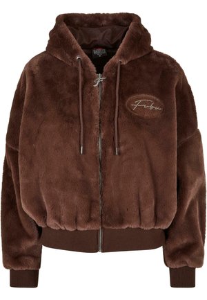 Sudadera con capucha de imitación de piel de visón marrón, con cinturilla ajustada, capucha con cordón y un parche del logo bordado en el pecho. Textura suave y esponjosa.