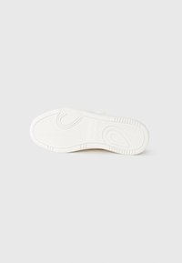 ALDO Sneakers basse - white